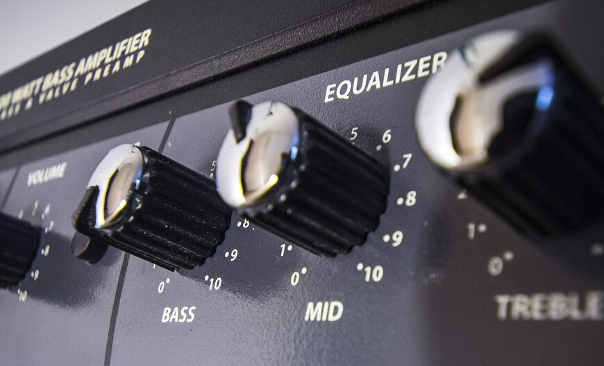 hook up equalizer to preamp