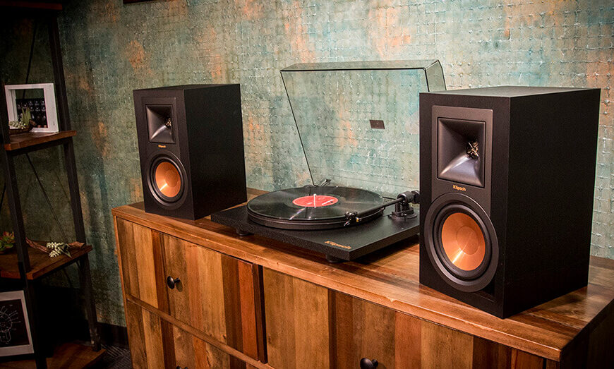Powered or Passive Speakers for Turntables