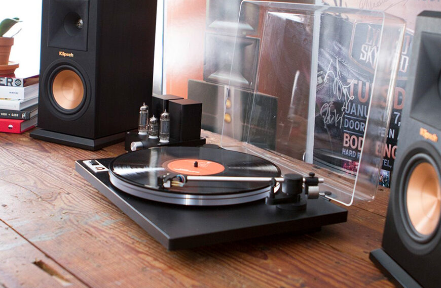 How to Connect Turntable to Speakers without Receiver?