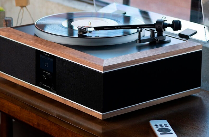 best record player with speakers