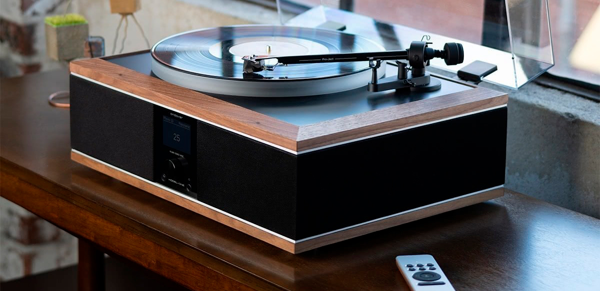 best record player with speakers