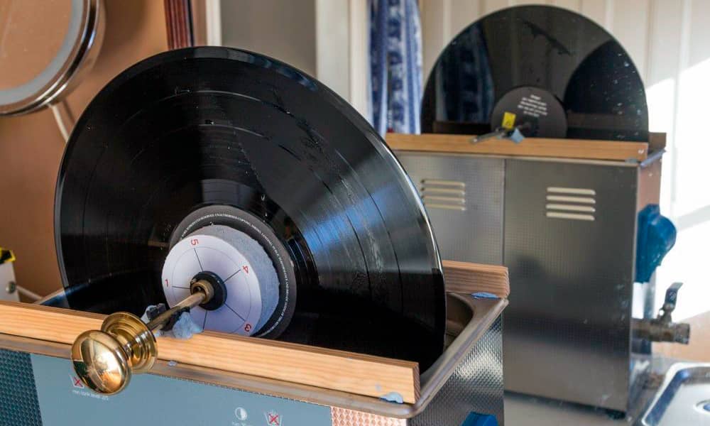 Studebaker Sb450 Vinyl Record Cleaning System with Solution